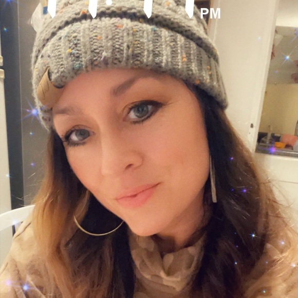 Meet your Posher, Starr - Picture 2 of 2